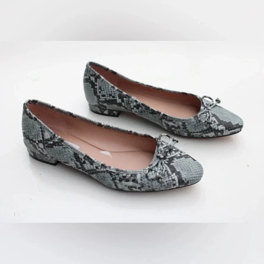NWOT Steven New York flats